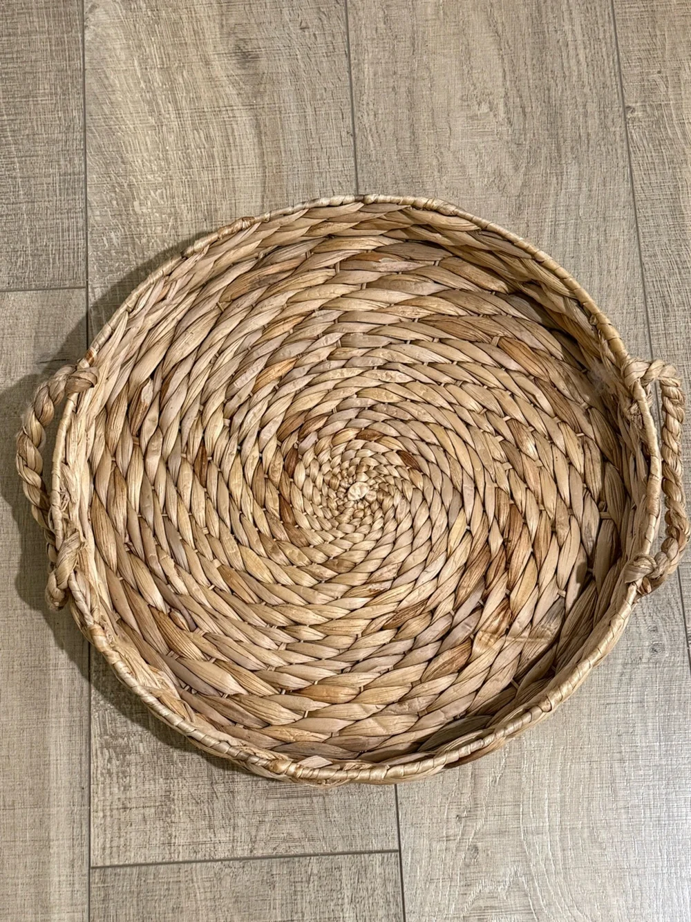 Round Handwoven Water Hyacinth Decorative Basket Tray with Braided Handles